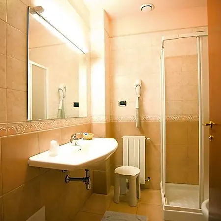 Hotel Delle Rose 3*