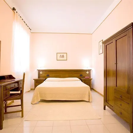 ホテル Delle Rose 3*